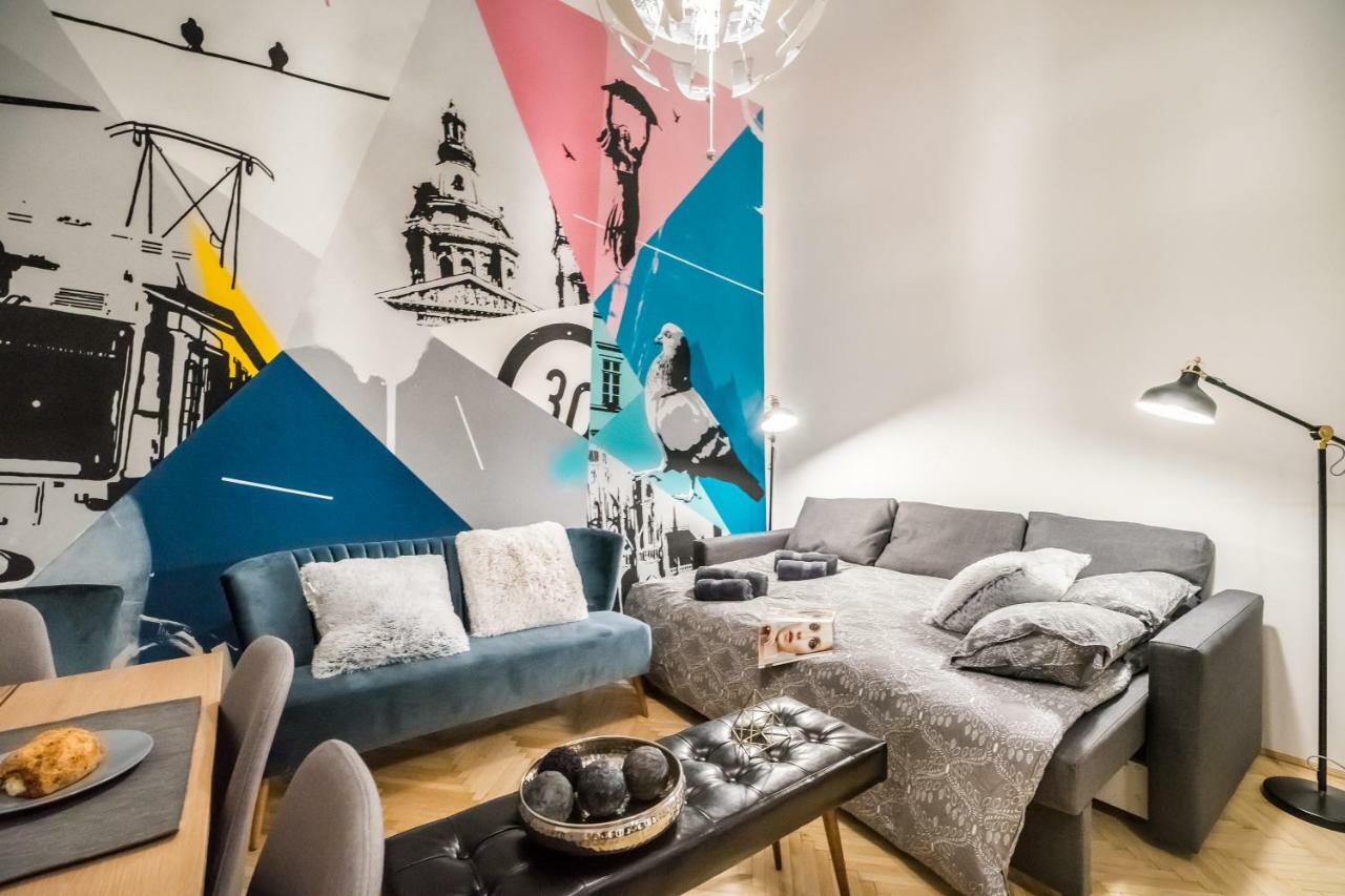Bpr Colorlib Art Apartment Budapest Exteriör bild