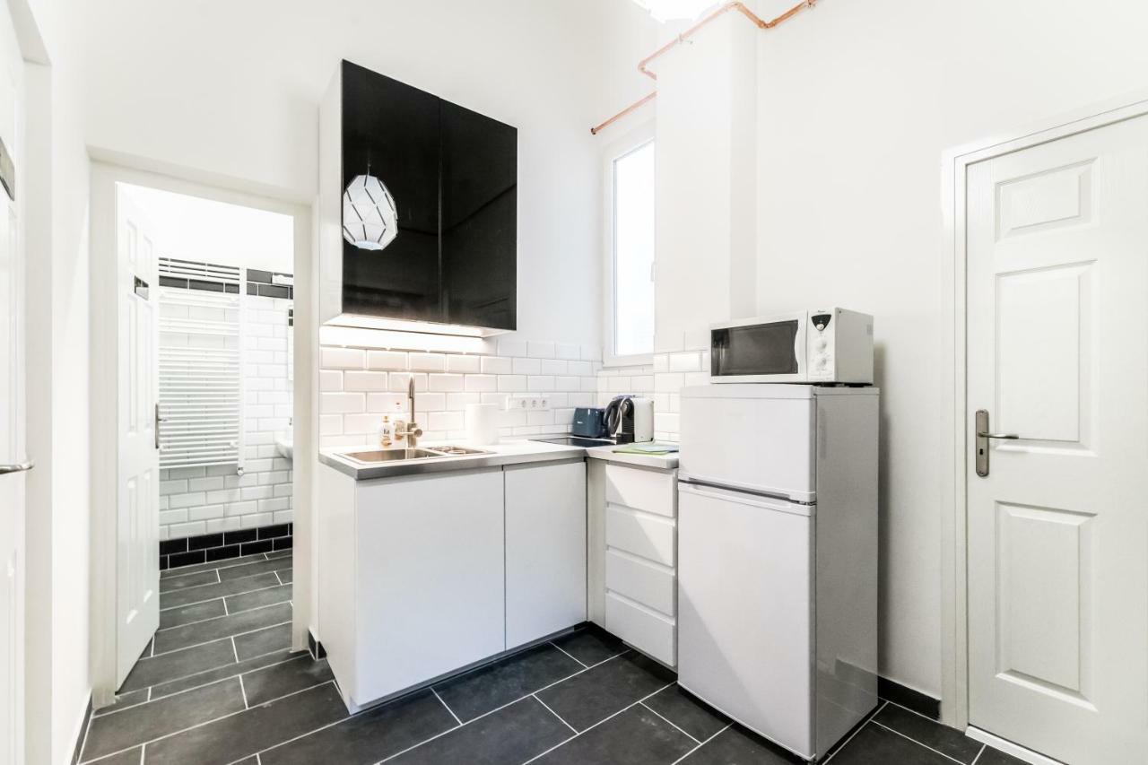 Bpr Colorlib Art Apartment Budapest Exteriör bild